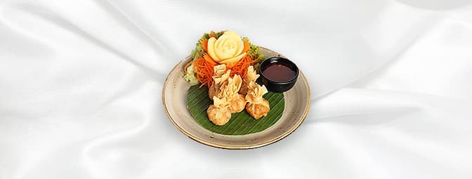 Thai Golden Bags — Thai gold bags with minced Chicken and Thai herbs. Served with a sweet chilli sauce, GB Canteen Newington