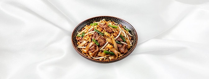 Beef Ho Fun — Fried noodles with beef, egg, onions, beansprouts and spring onions, GB Canteen Orpington Chinese