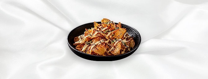 Seven Spice Potato with Kewpie Mayo — Potato chips marinated with spice garnish on mayonnaise, GB Canteen Harrow