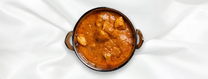 Goan Green Chicken Curry — Chicken breast in mint, coriander, celery and spices, barbecued with peppercorn, onion, ginger and