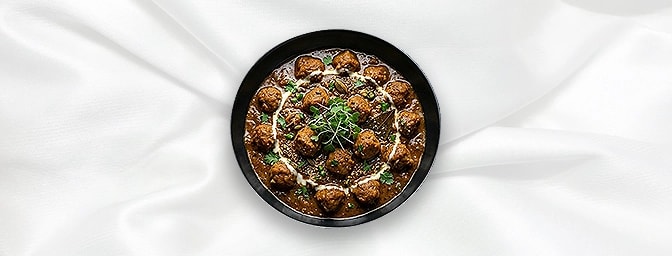 Soya Chunks Curry — Soya Chunks cooked in ginger garlic paste, aromatic spices, coconut cream, chef recommend spices, GB Cant