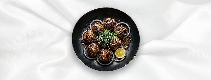 Tandoori Soya Chaap — Soya chaap marinated in tandoori marinade Delhi Junction specialty. Spicy level 2, GB Canteen Maidenhea