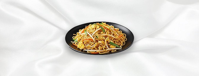 Pad Mee G — Fried egg noodles with egg, bean sprouts, carrots & spring onions, GB Canteen Petts Wood Thai