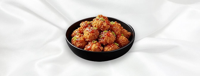 Crispy Chilli Chicken — Lightly battered chicken tossed in spicy sweet chilli seasoning sauce, GB Canteen Swanley Thai